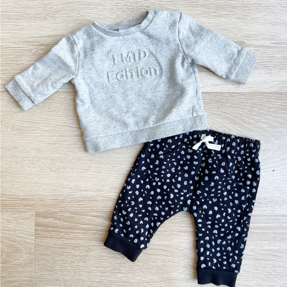 Indigobaby sweatshirt and jogger 2pc set, 3-6m